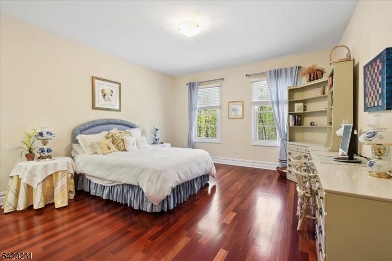 8 Mount Pleasant Rd