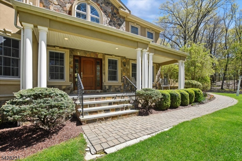 8 Mount Pleasant Rd