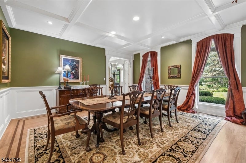 7 Martin Ln
