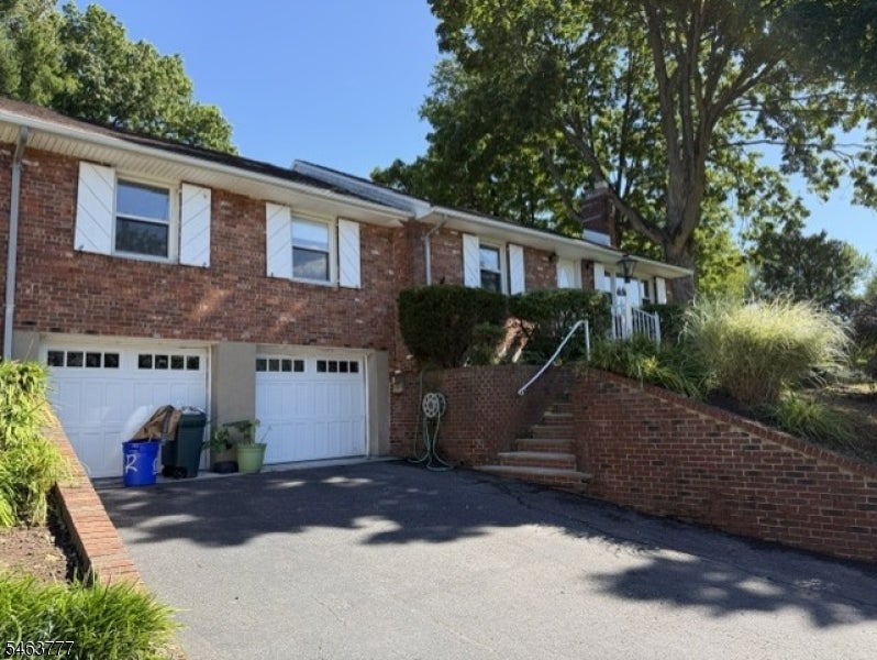 12 Gordon Ct