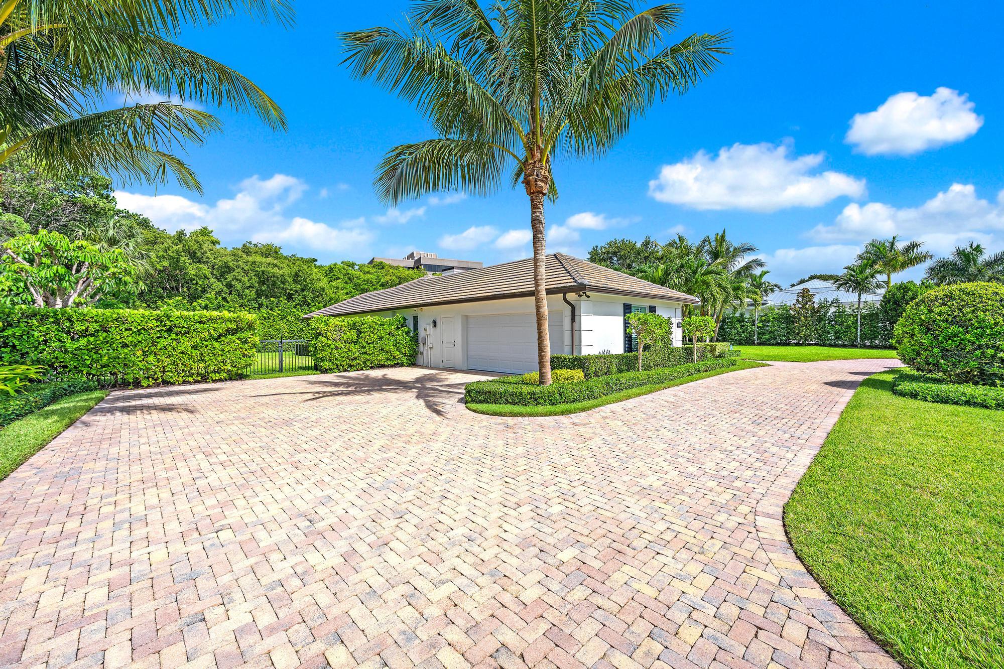 11785 Lake Shore Place