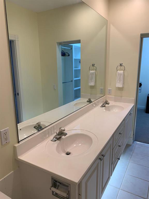 16 Live Oak Circle
