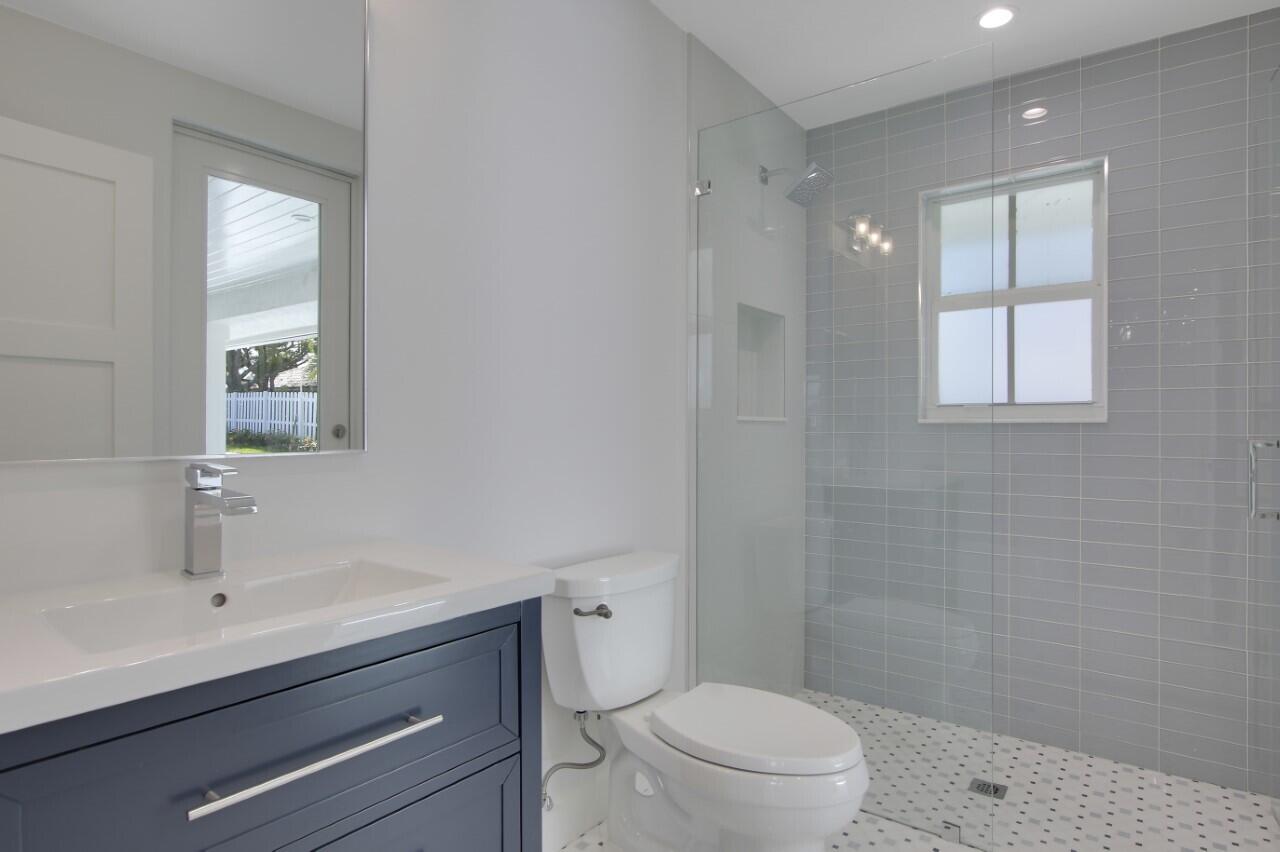 1504 Ocean Way