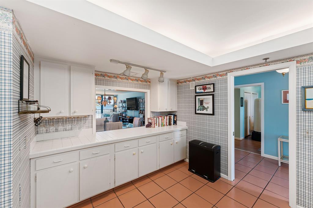 100 Beach Road 202