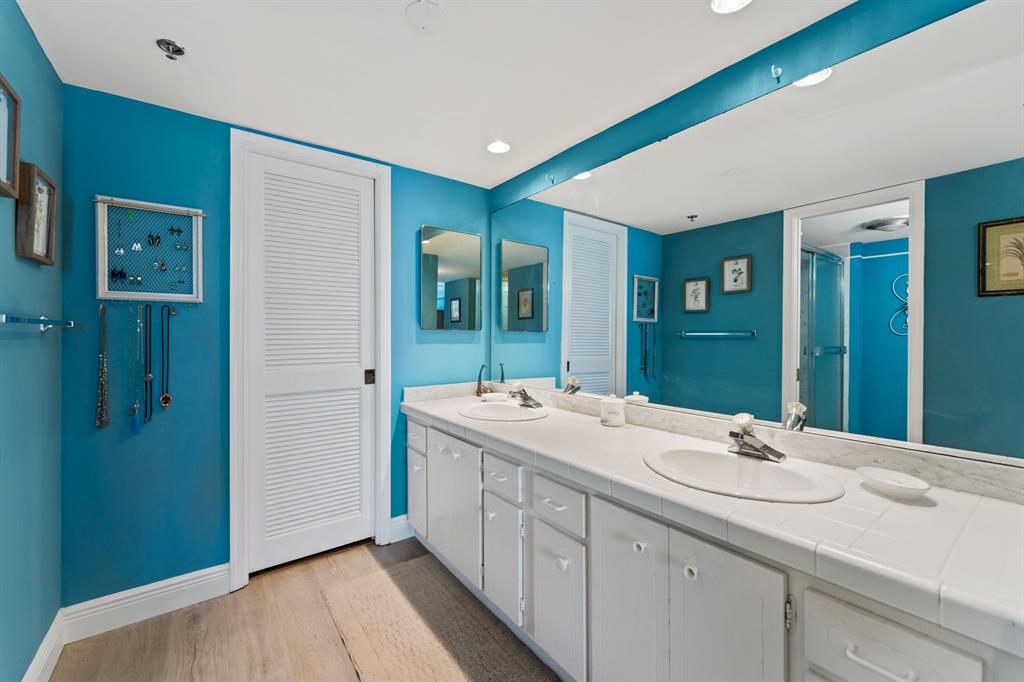 100 Beach Road 202