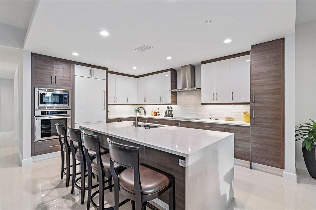 2720 Donald Ross Road 402