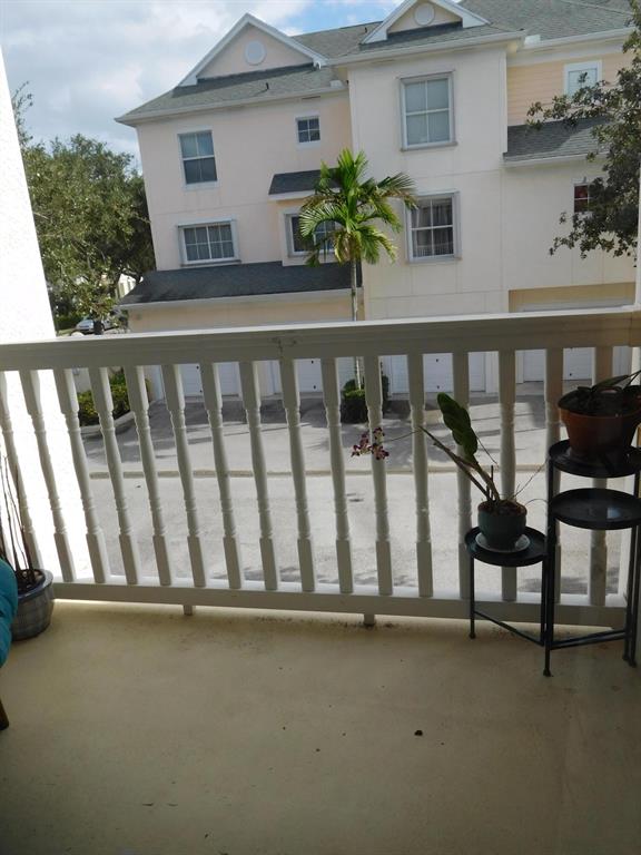 145 Galicia Way 204
