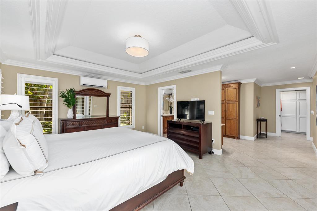 113 Olympus Way