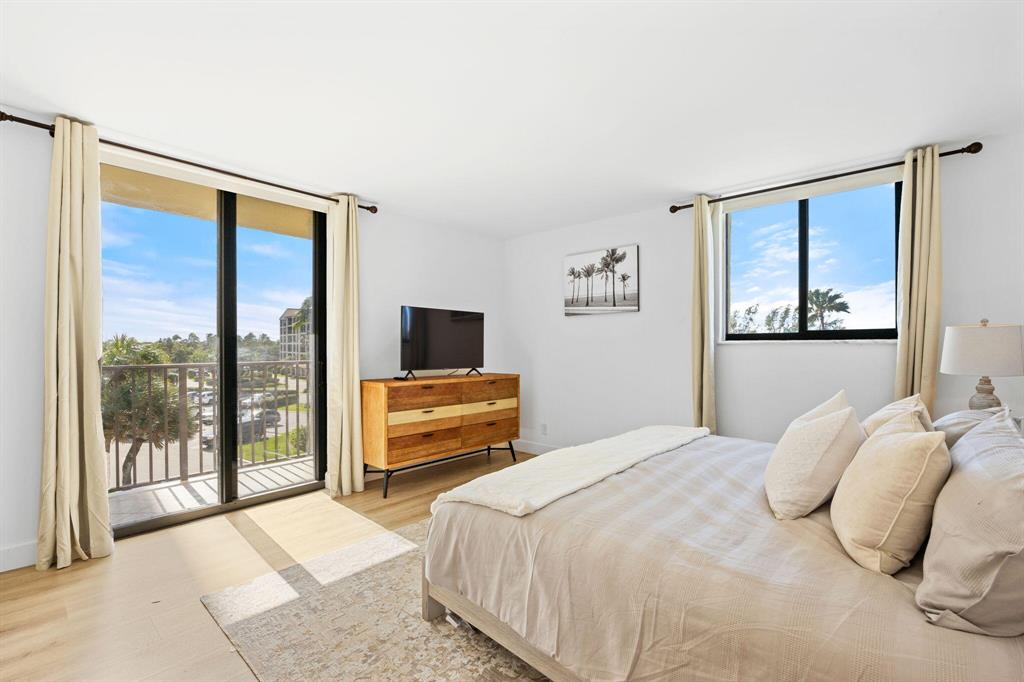 200 Ocean Trail Way 101