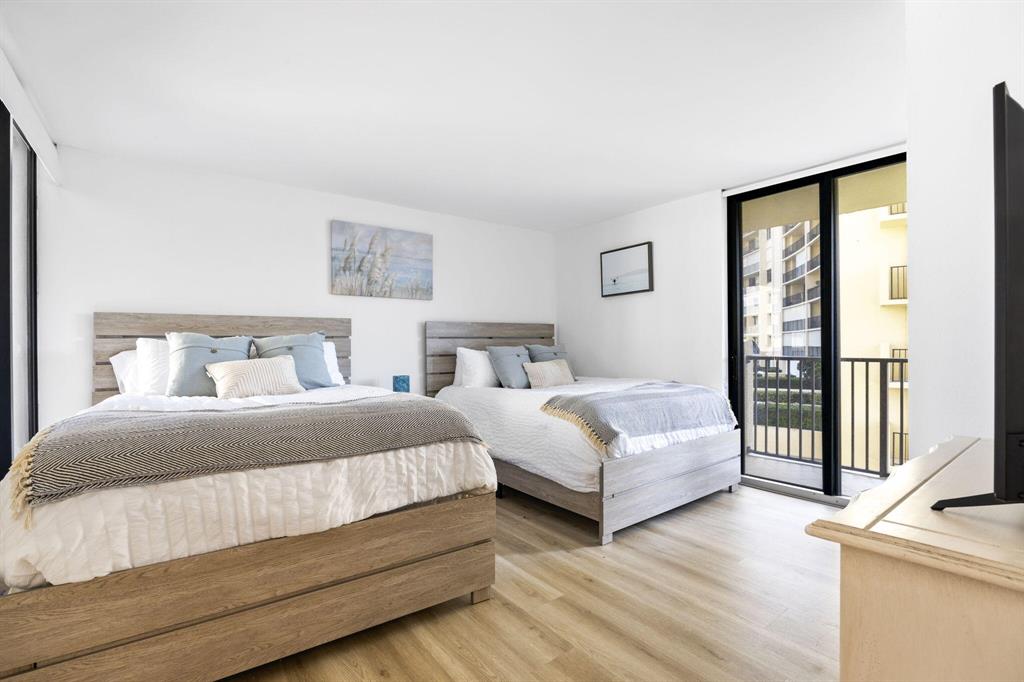 200 Ocean Trail Way 101