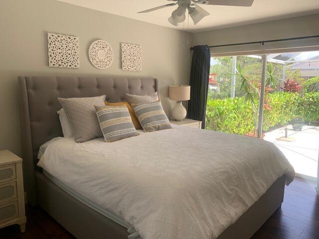 9701 Chapman Oak Court