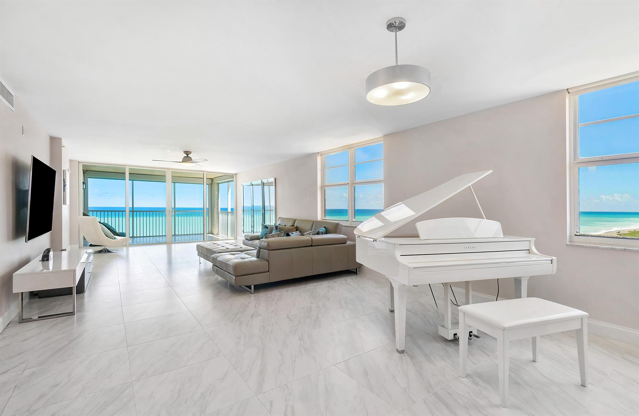 840 Ocean Drive 601