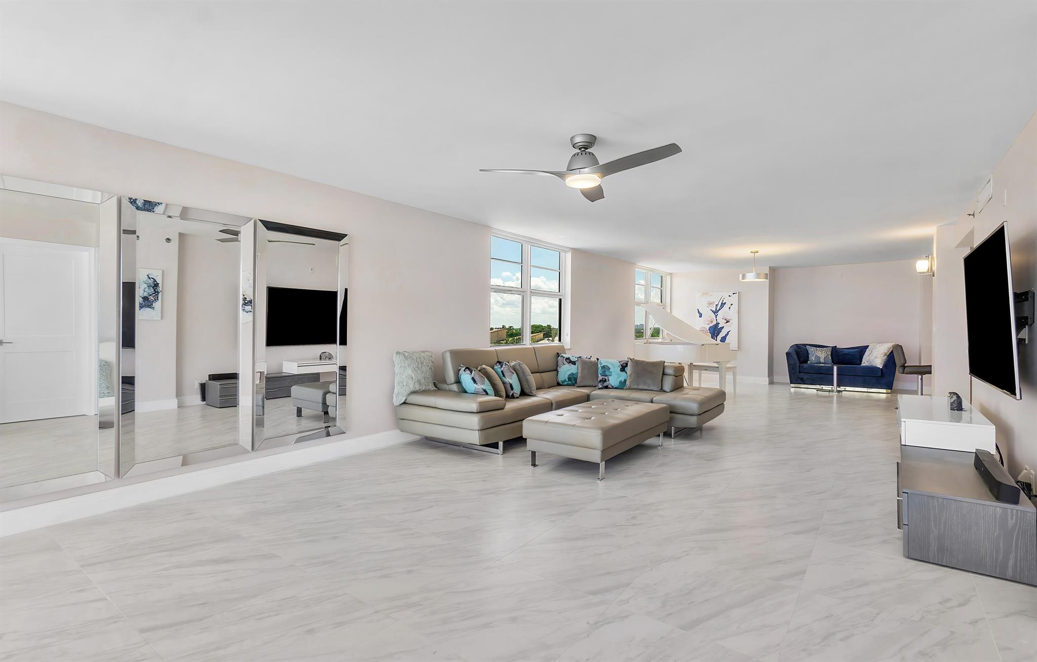 840 Ocean Drive 601