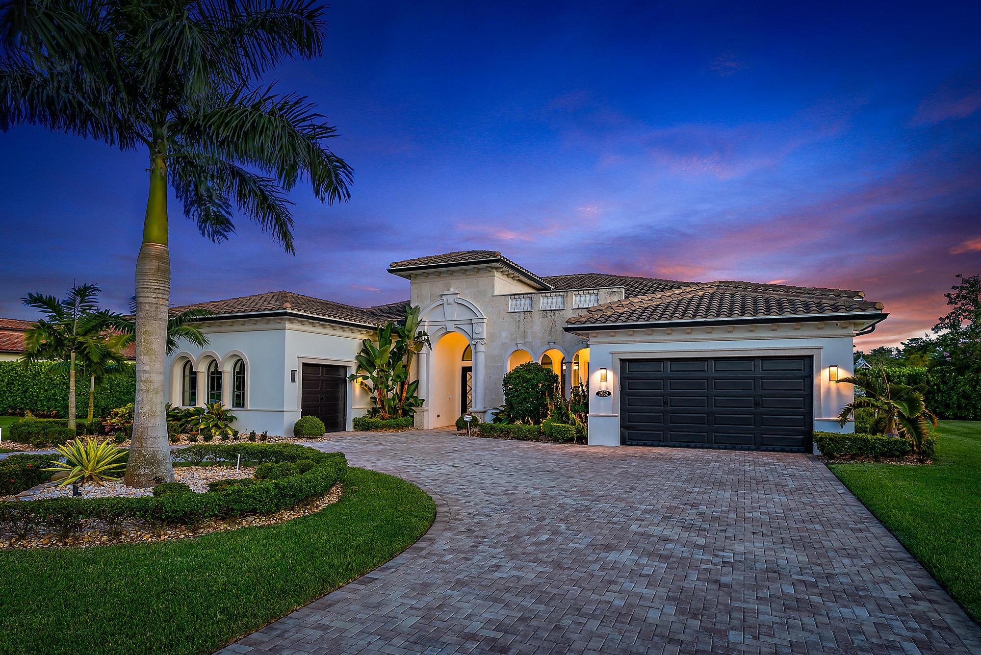7952 SE Old Plantation Circle