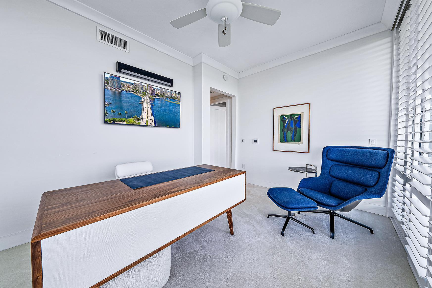 1 Water Club Way 901