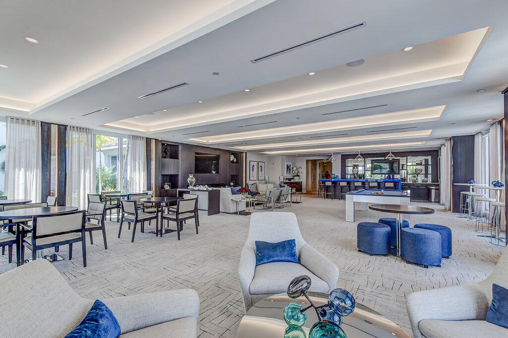 1 Water Club Way 901