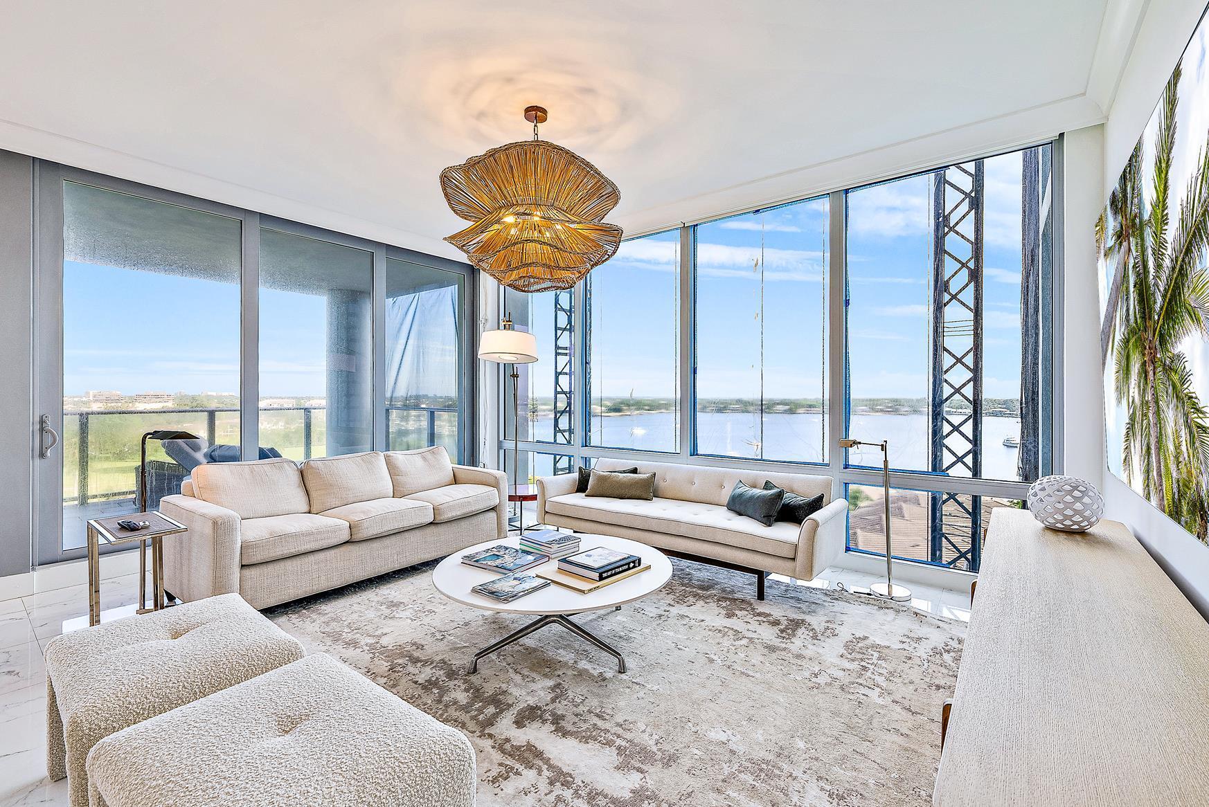1 Water Club Way 901
