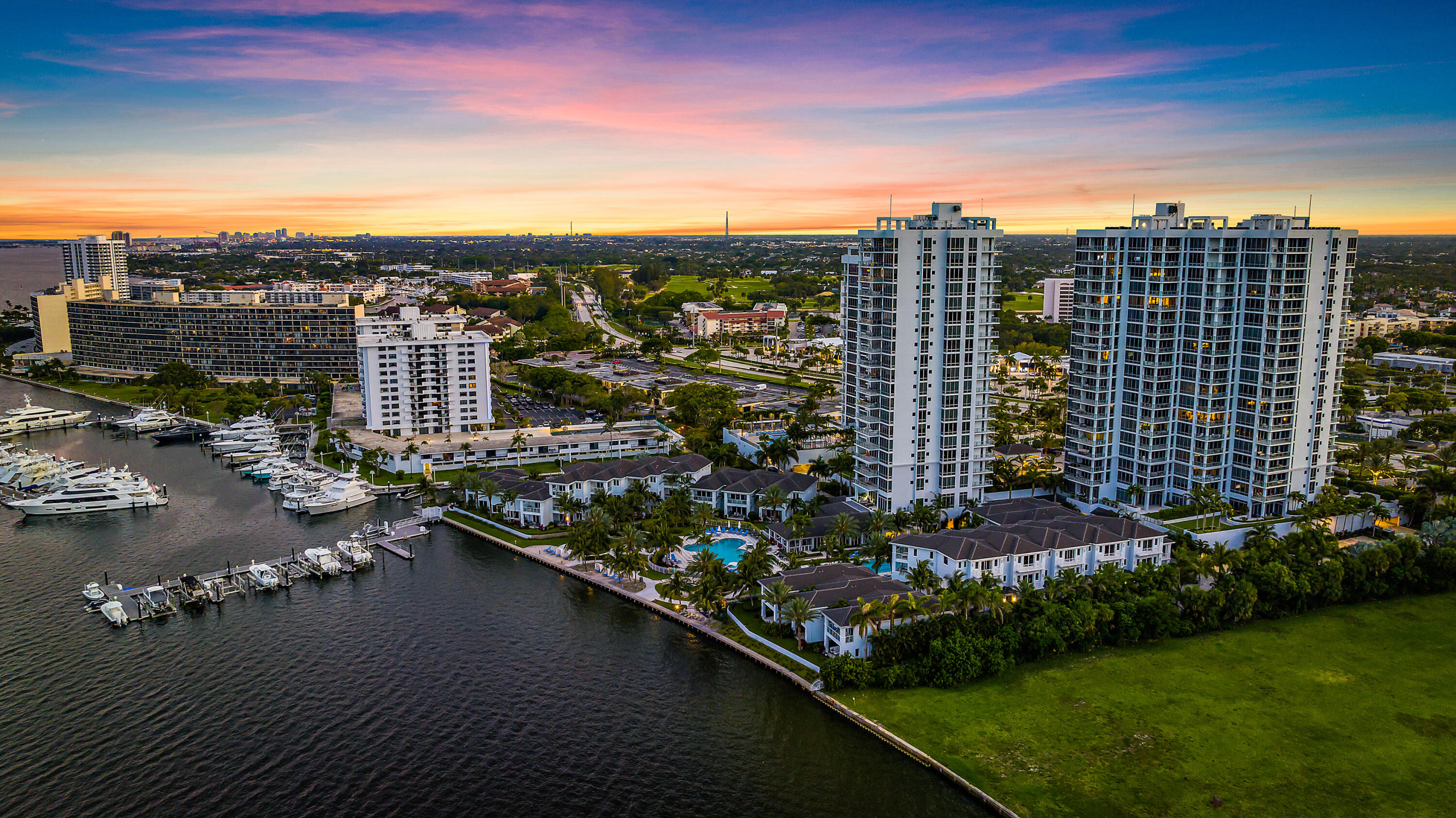 1 Water Club Way 901