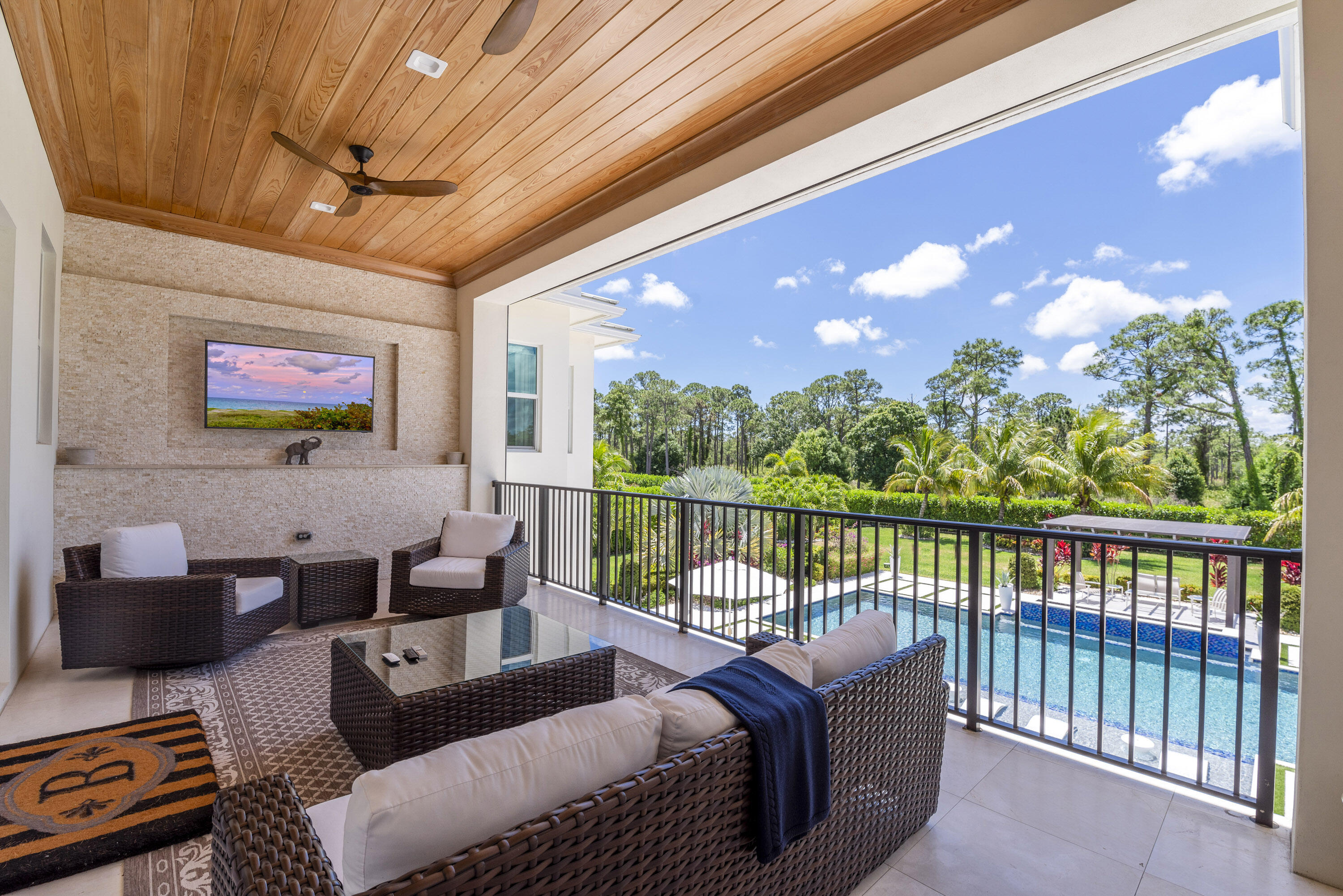 8048 SE Old Plantation Circle