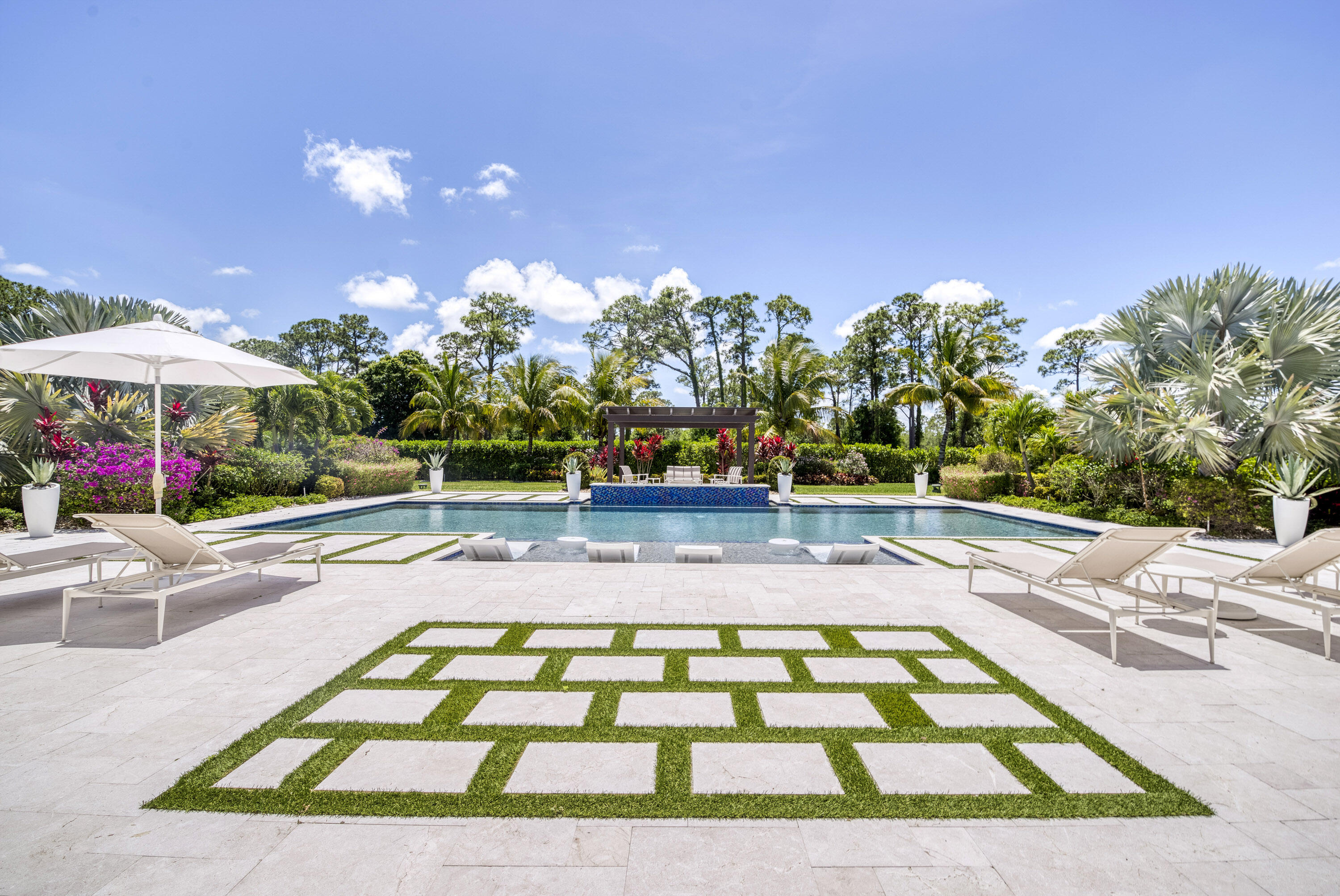 8048 SE Old Plantation Circle