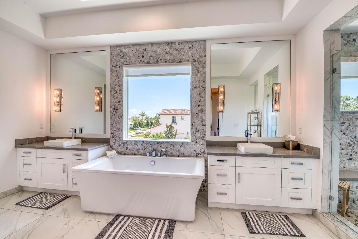 8048 SE Old Plantation Circle