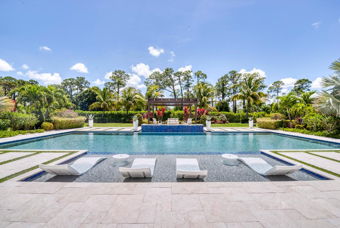 8048 SE Old Plantation Circle