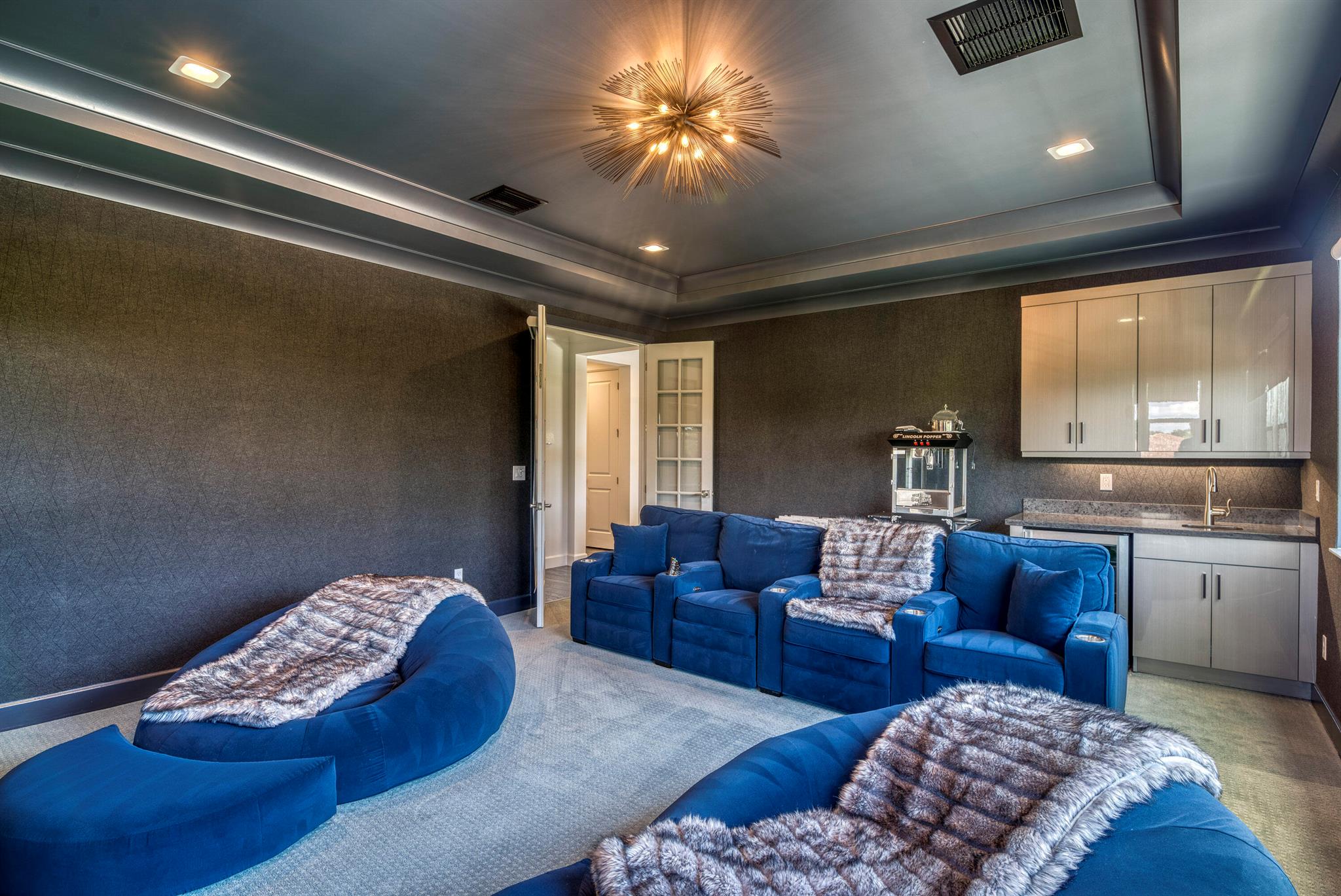 8048 SE Old Plantation Circle