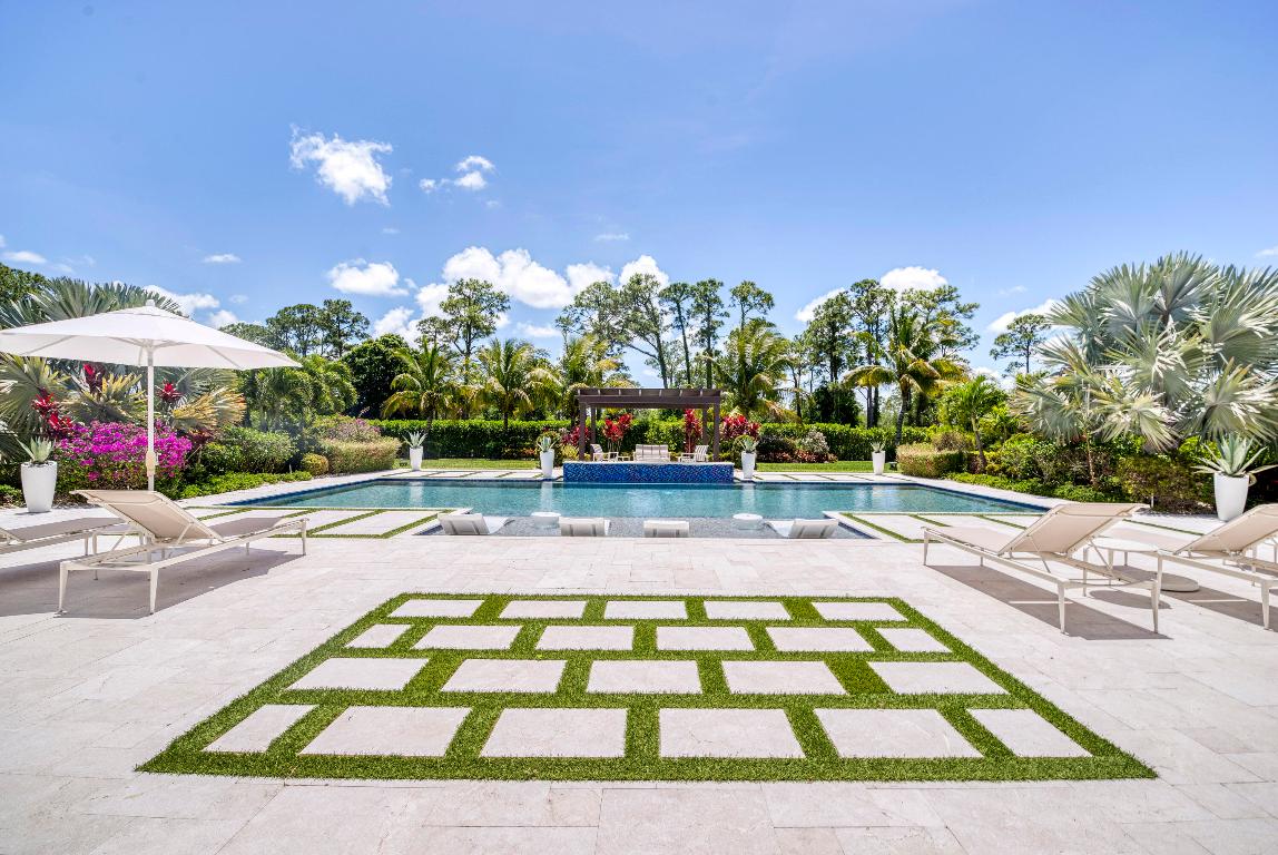 8048 SE Old Plantation Circle