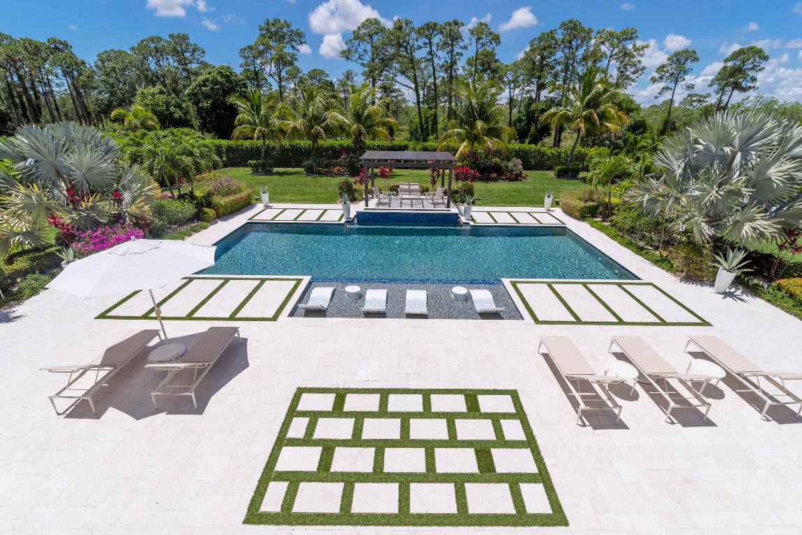 8048 SE Old Plantation Circle