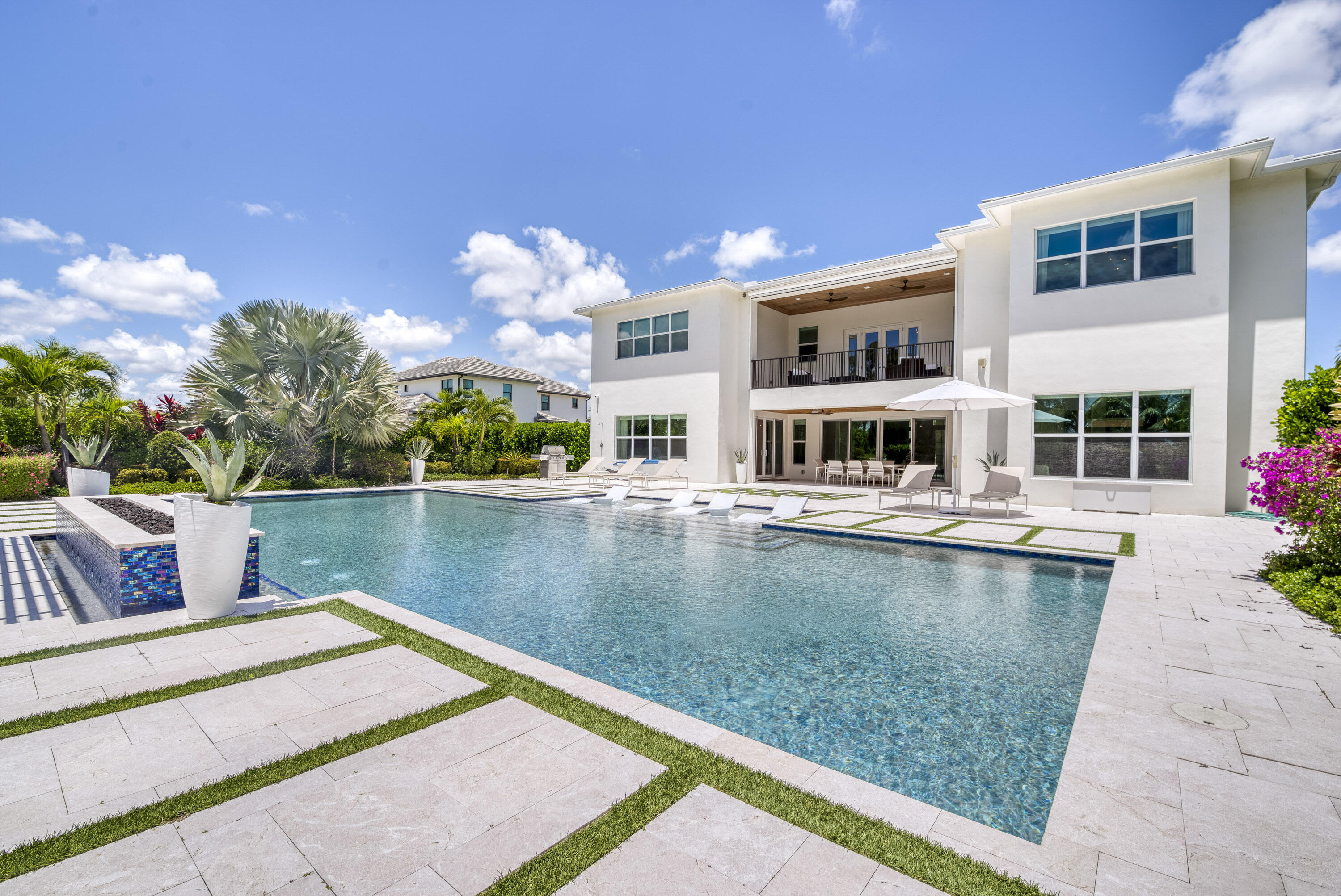 8048 SE Old Plantation Circle