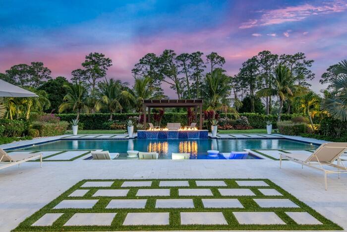 8048 SE Old Plantation Circle