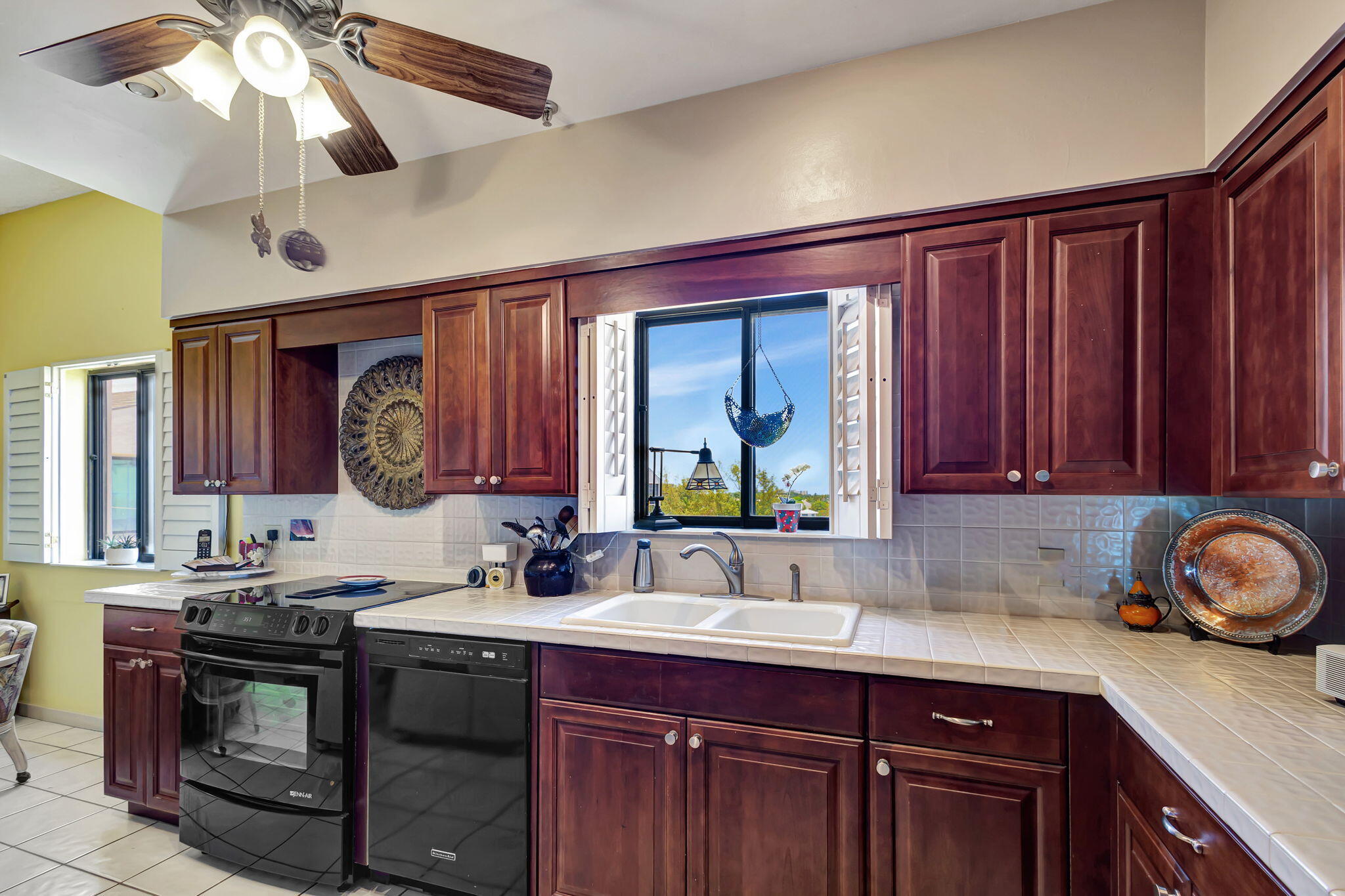 11390 Twelve Oaks Way 619