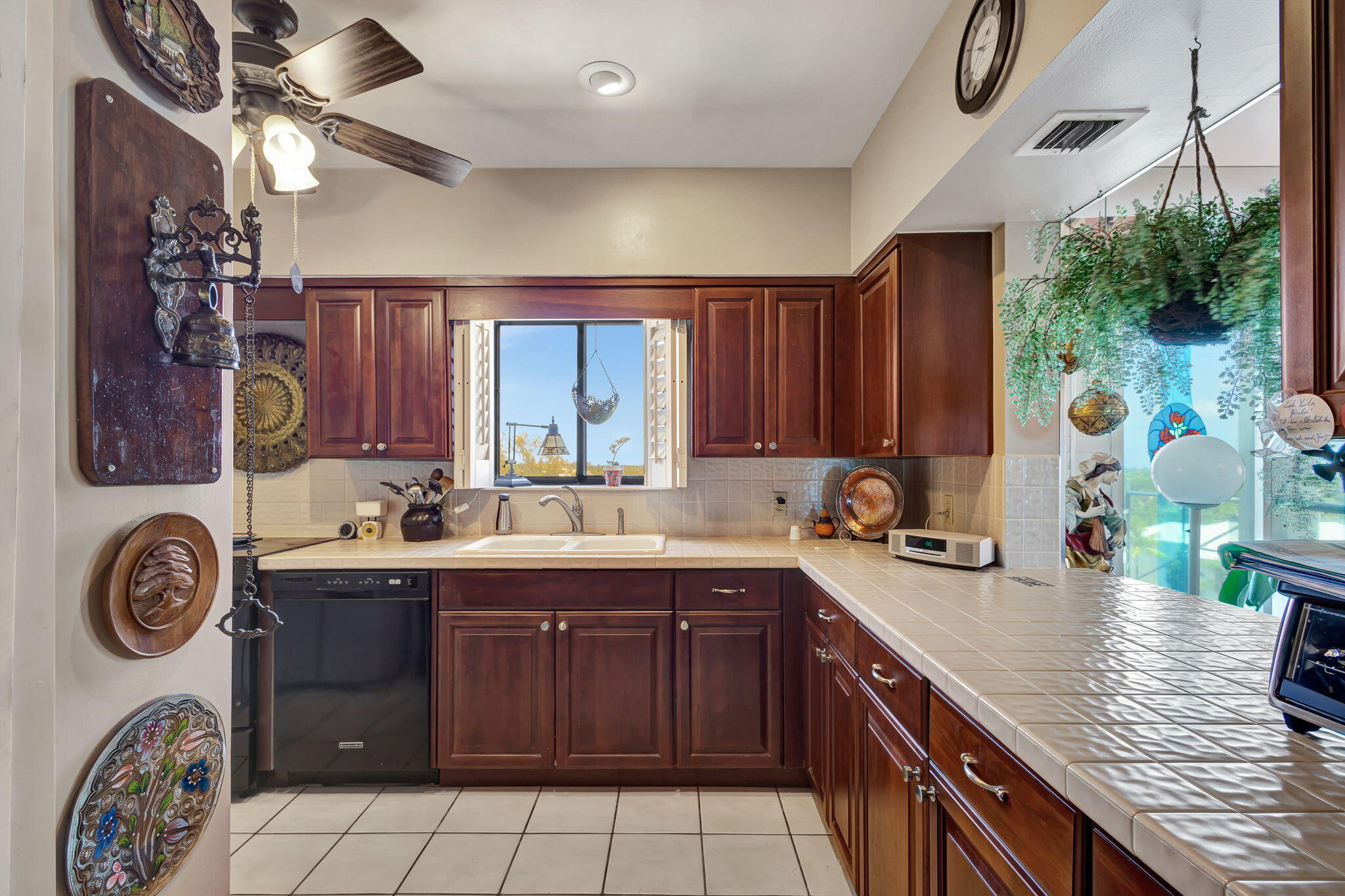 11390 Twelve Oaks Way 619