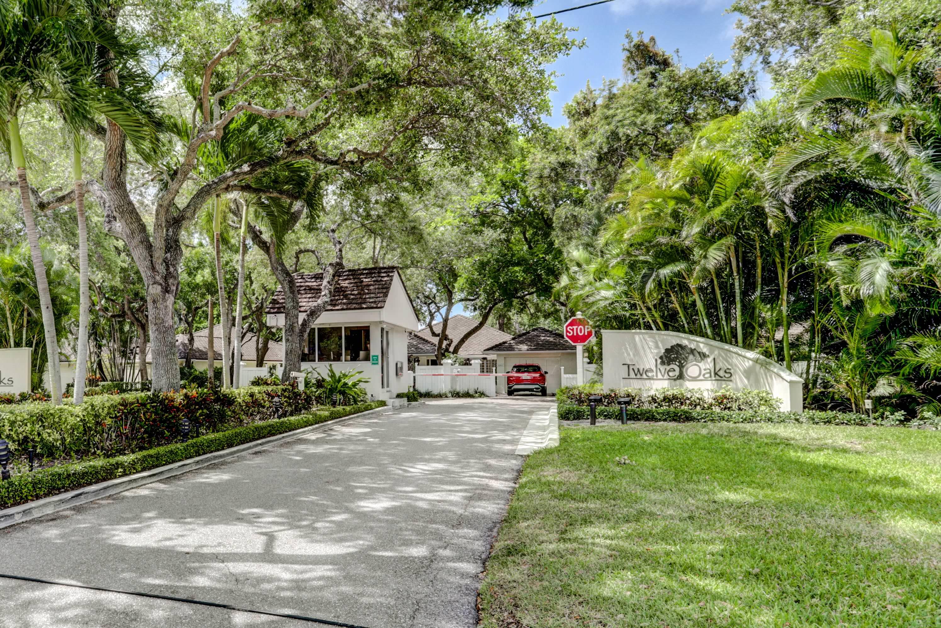 11390 Twelve Oaks Way 619