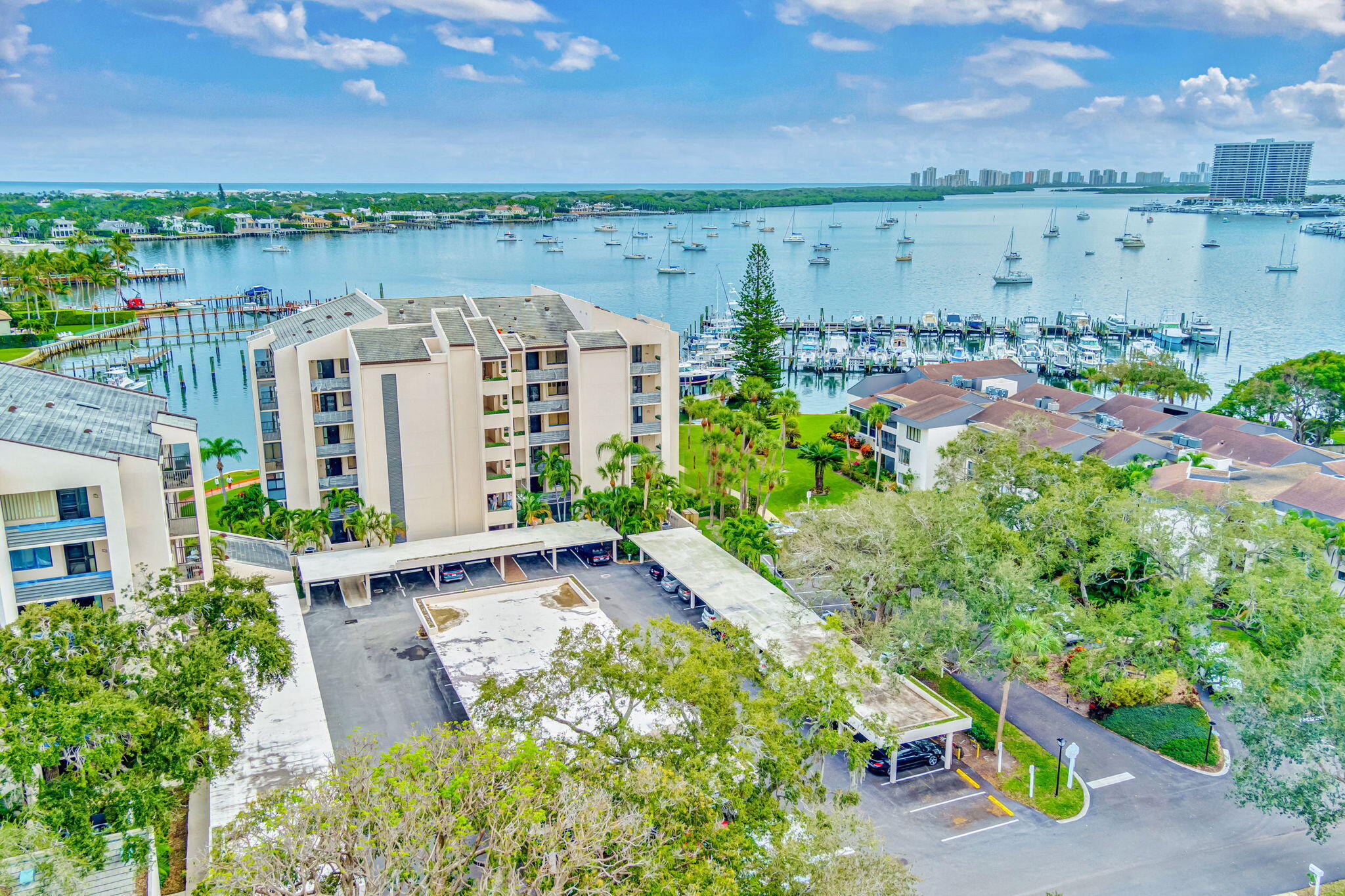 11390 Twelve Oaks Way 619