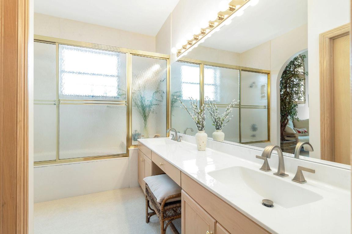 3330 Bridgegate Drive