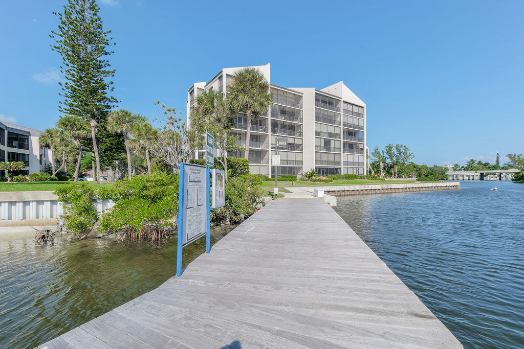 11370 Twelve Oaks Way 614