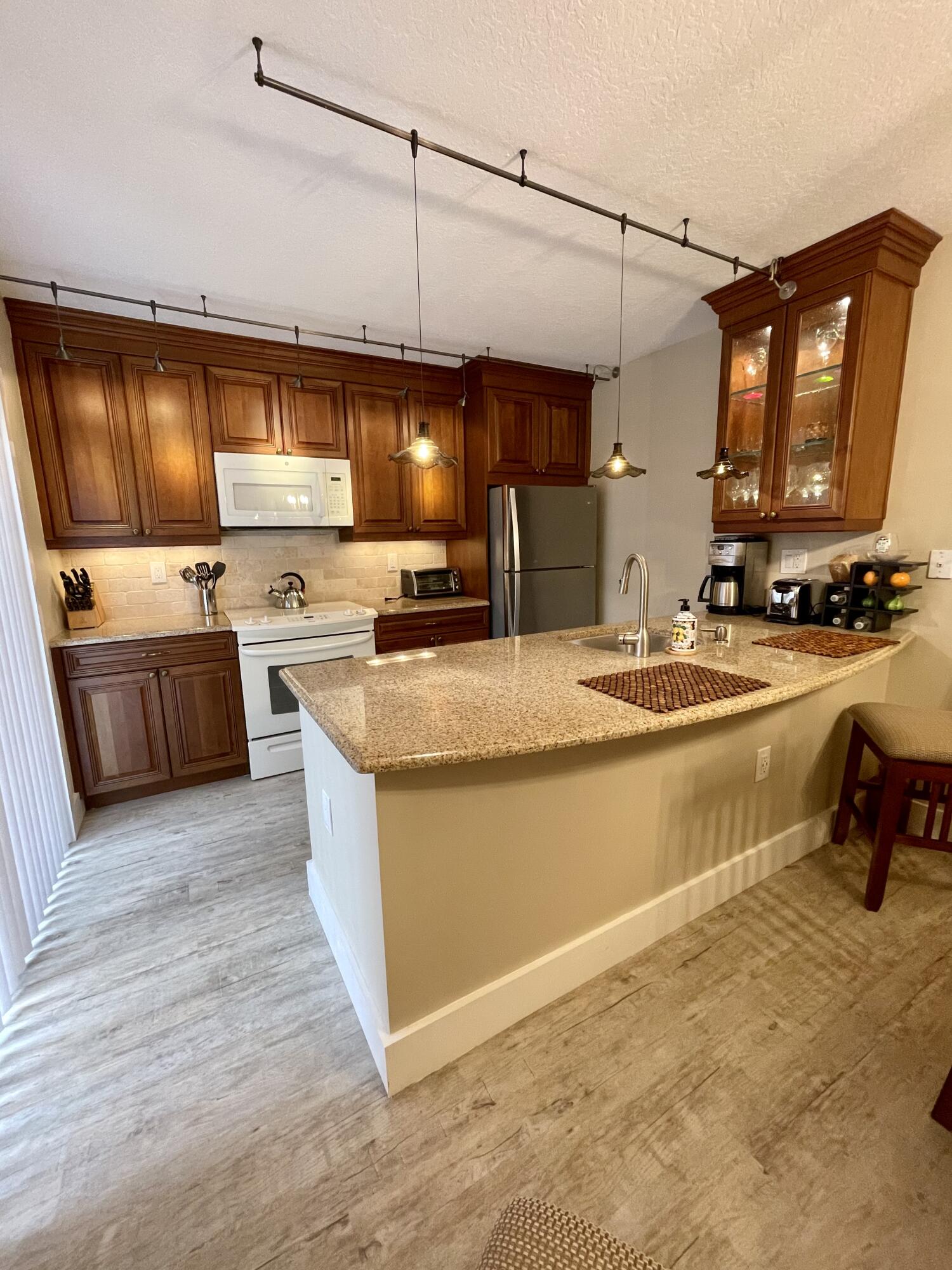 2531 25th Court