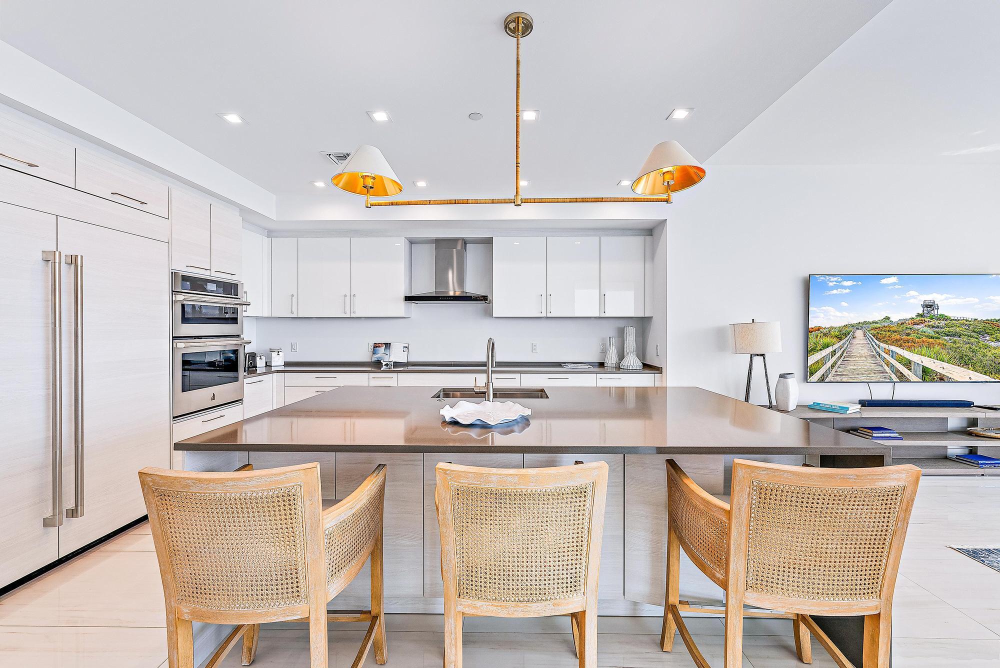 3 Water Club Way 1002