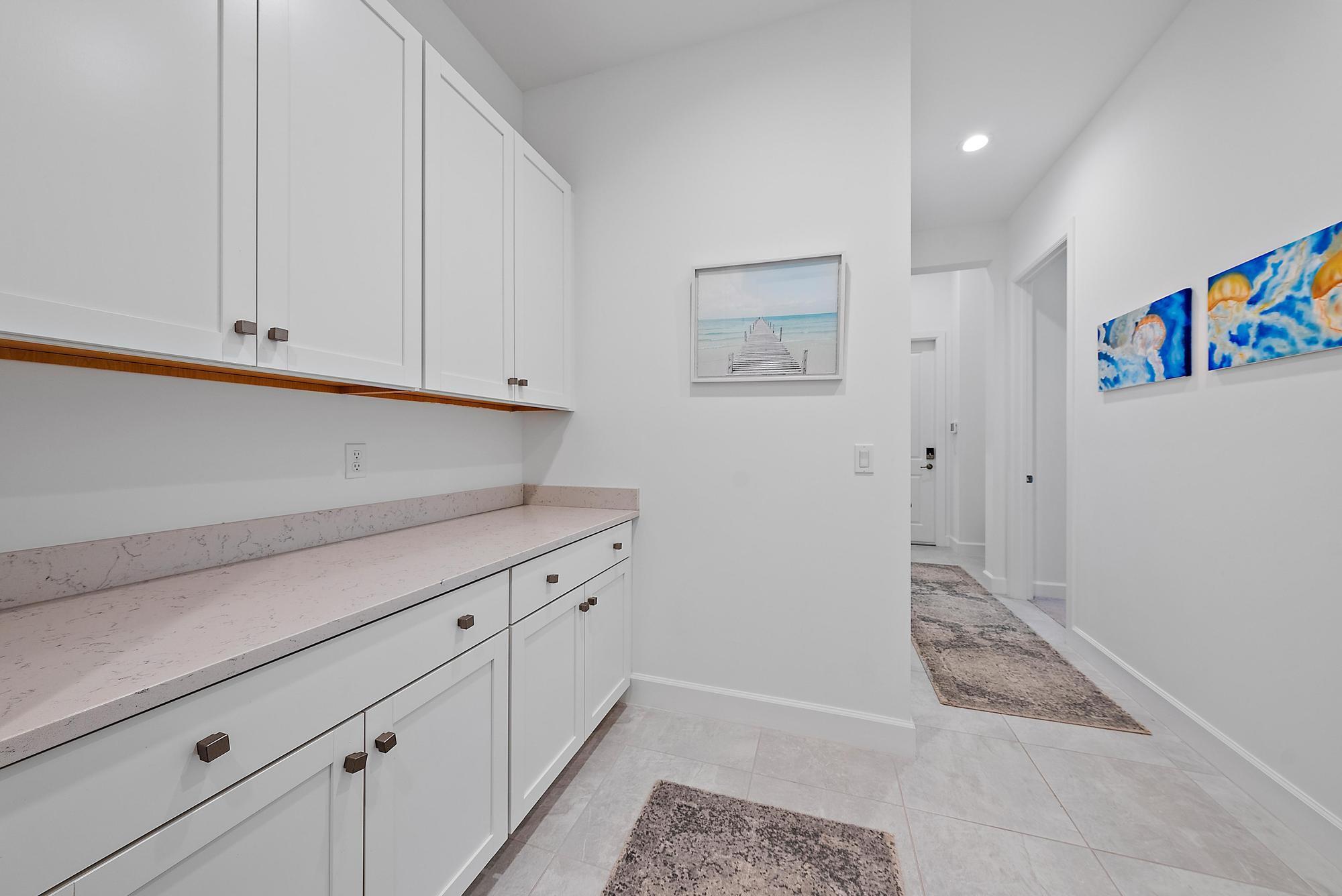 8270 SE Pennock Trail