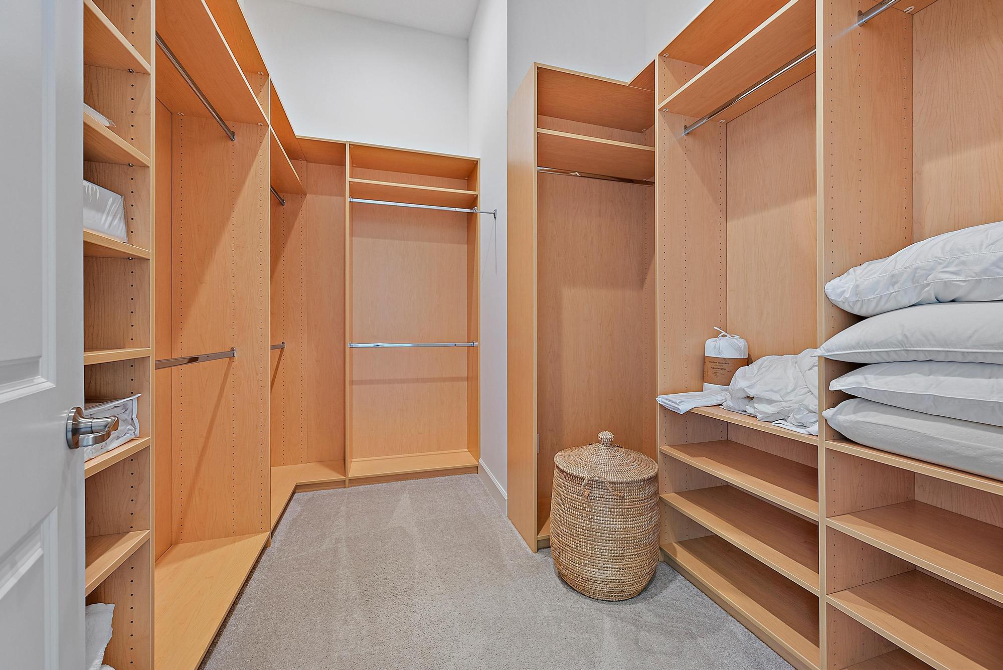 8270 SE Pennock Trail