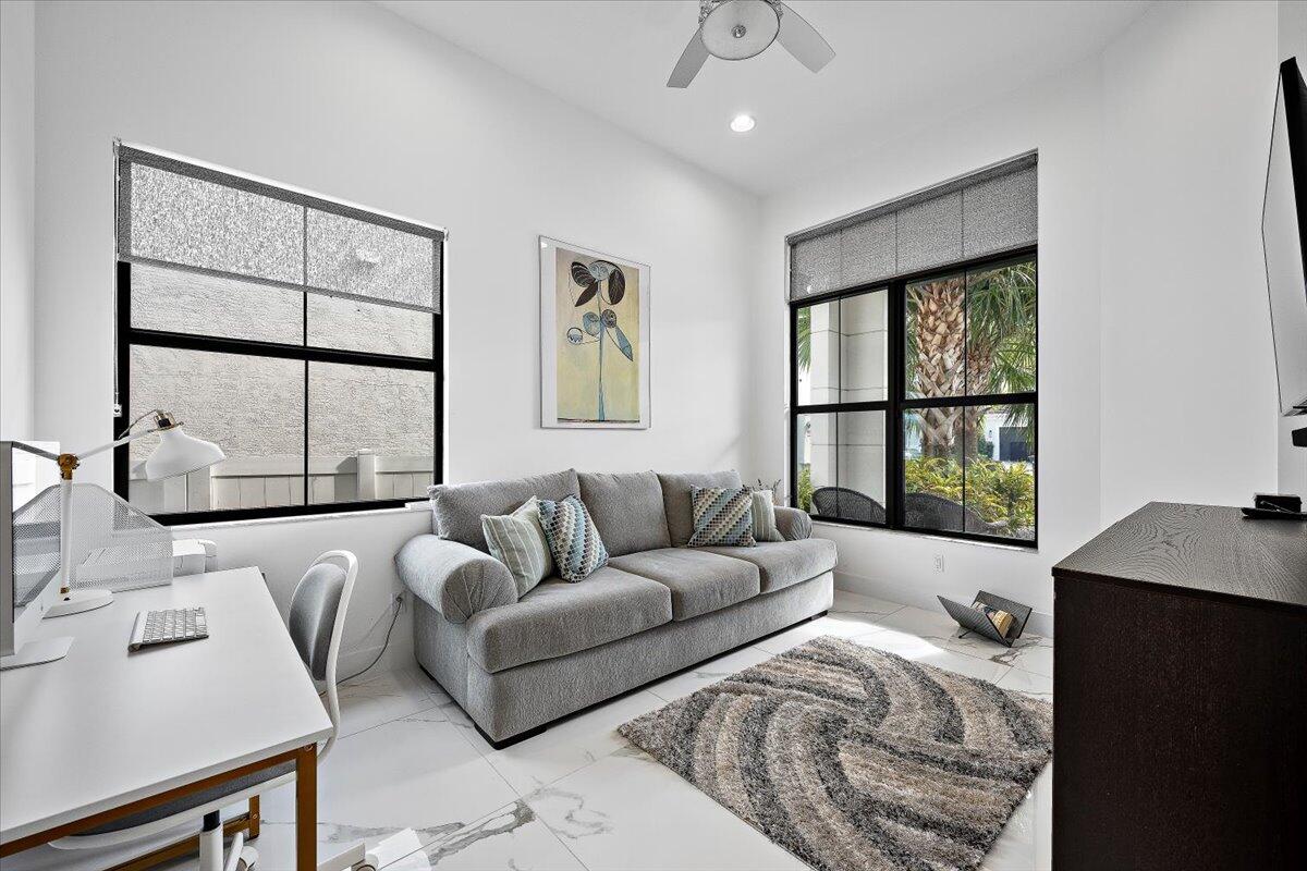 13673 Artisan Circle