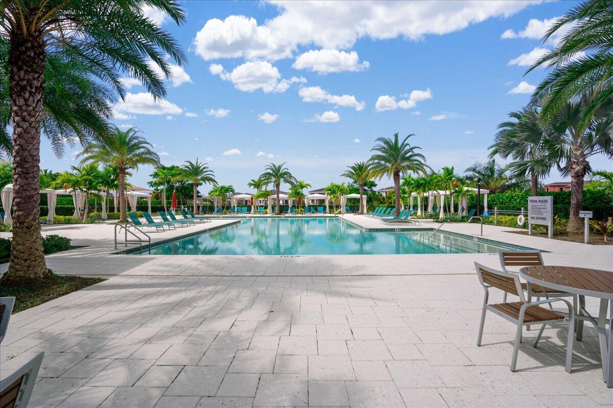 13673 Artisan Circle