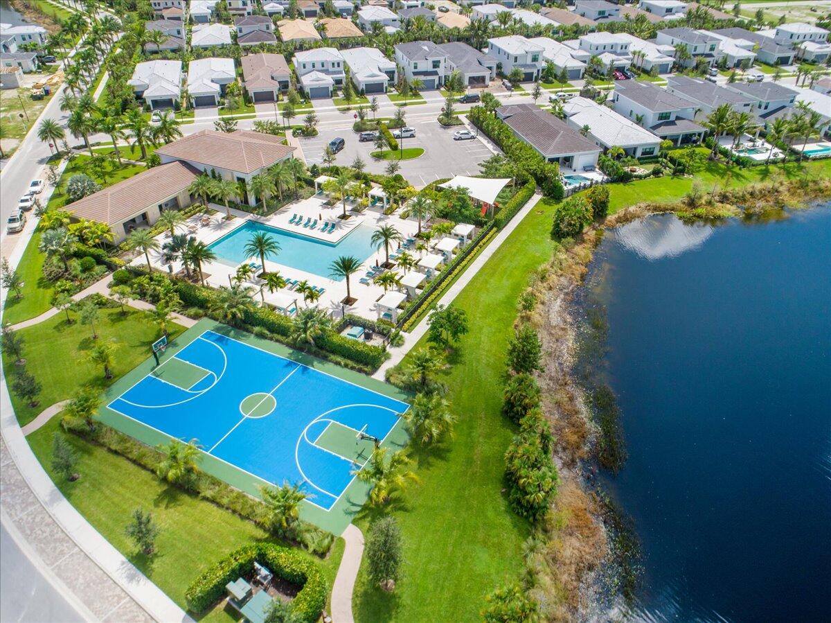 13673 Artisan Circle