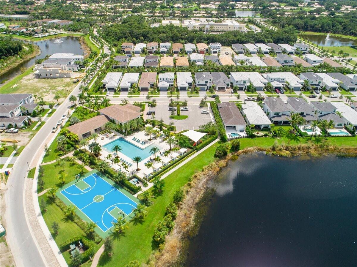 13673 Artisan Circle