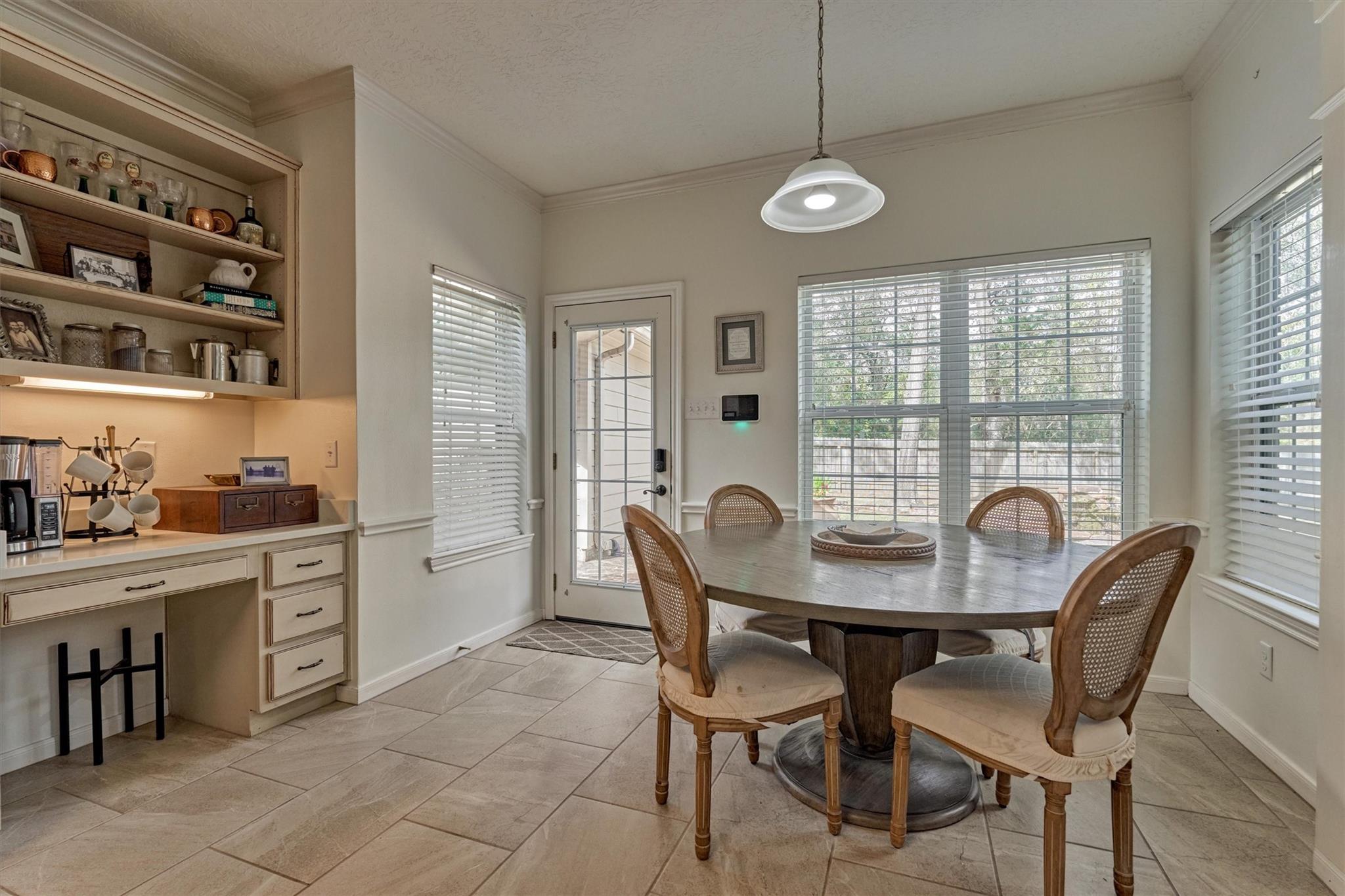 82 E Coldbrook Circle