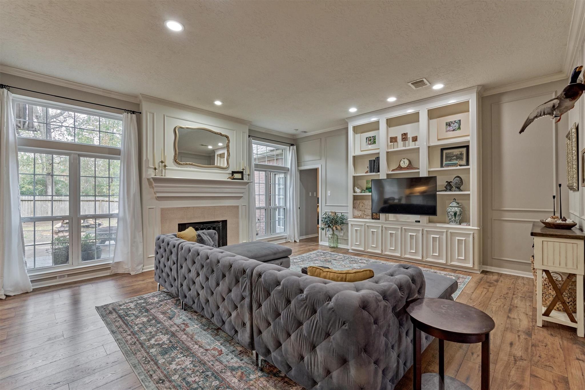 82 E Coldbrook Circle