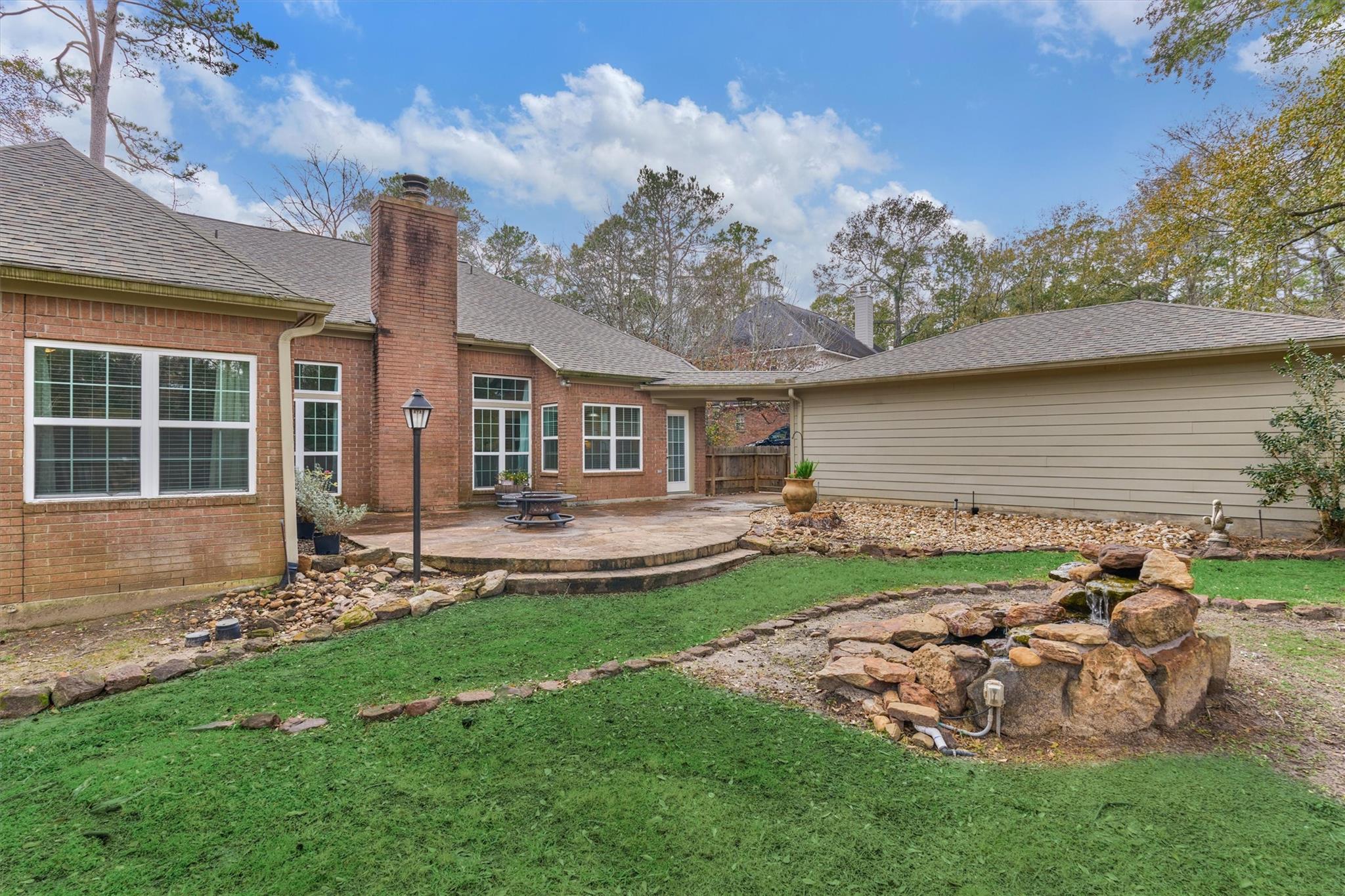 82 E Coldbrook Circle