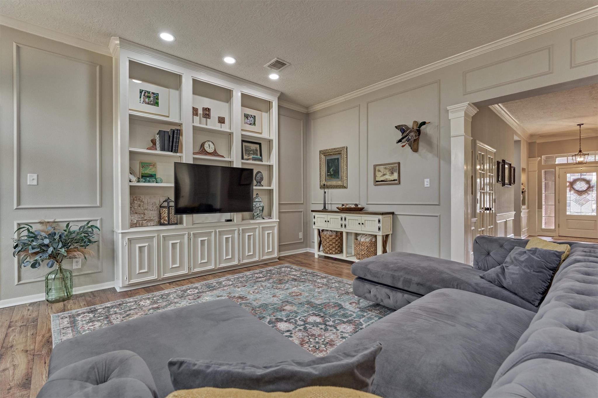 82 E Coldbrook Circle