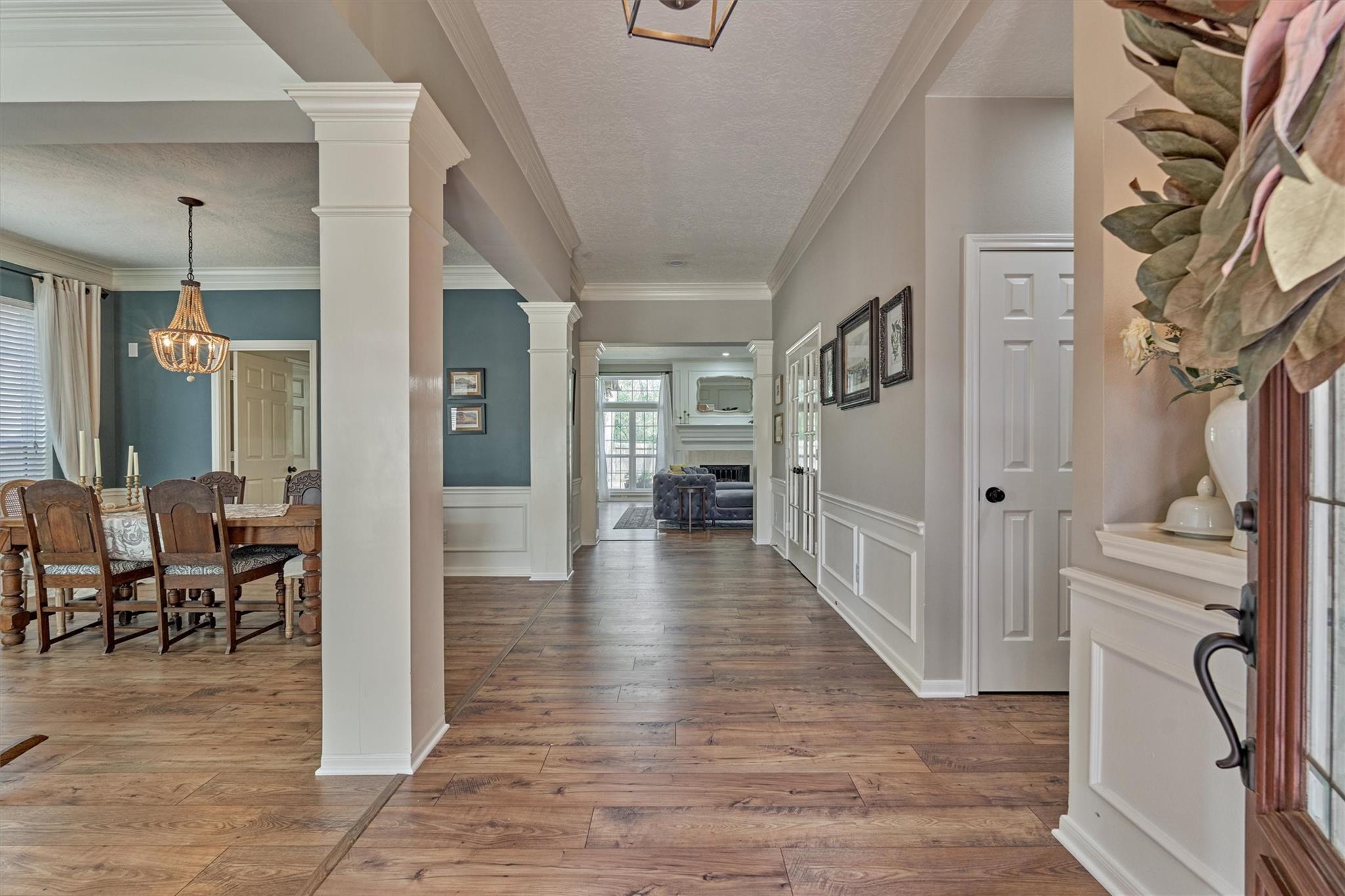 82 E Coldbrook Circle